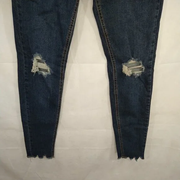 Wild Fable Highest Rise Skinny Ripped Jeans Women Size 2  26 Dark Wash Distress - Picture 2 of 10